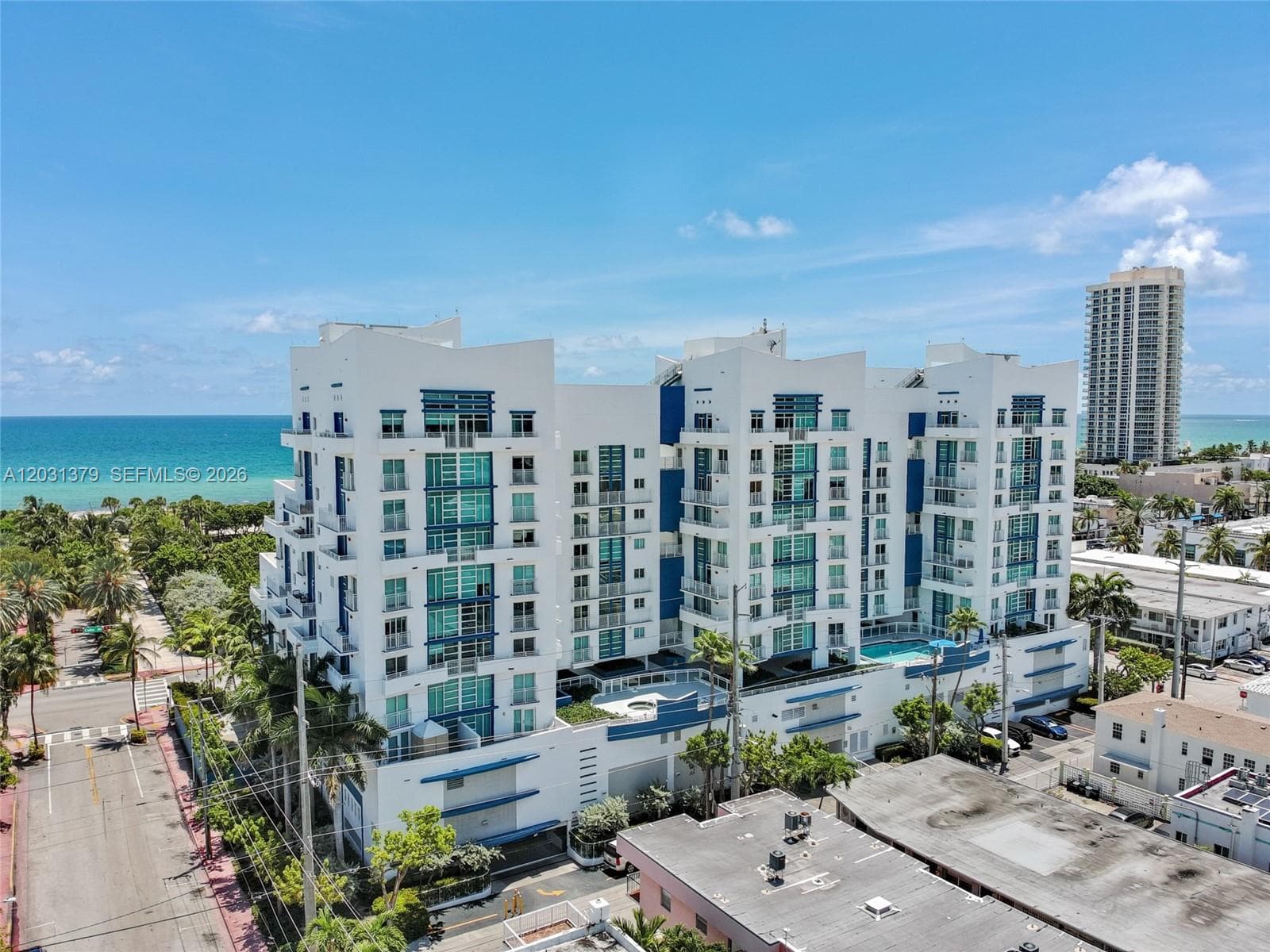 A12031379 — Miami Beach — 52