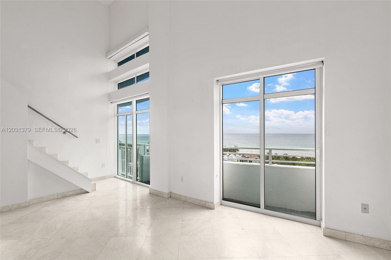 A12031379 — Miami Beach — 12