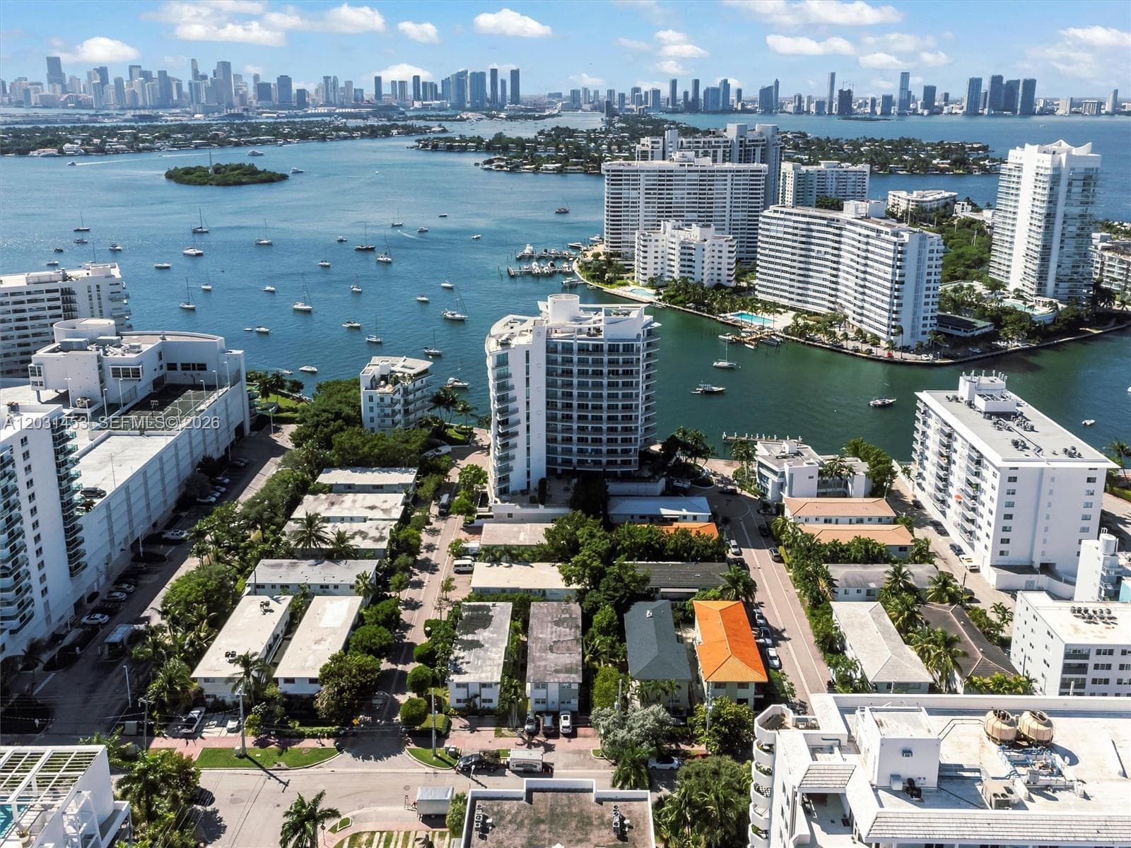 A12031453 — Miami Beach — 20