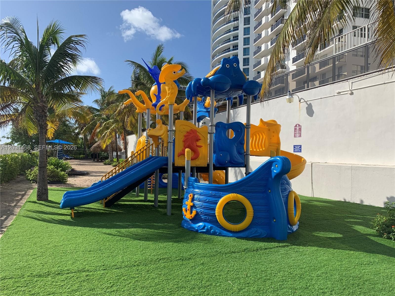 A12031468 — Miami Beach — 20