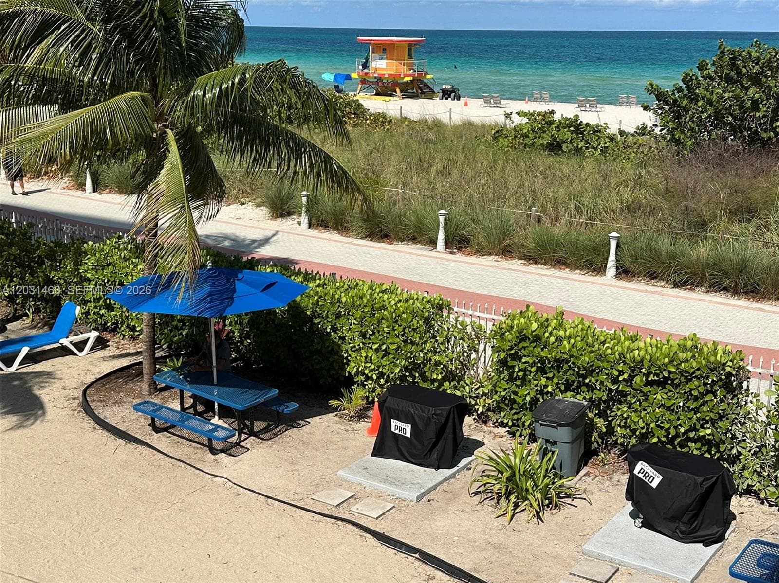 A12031468 — Miami Beach — 19