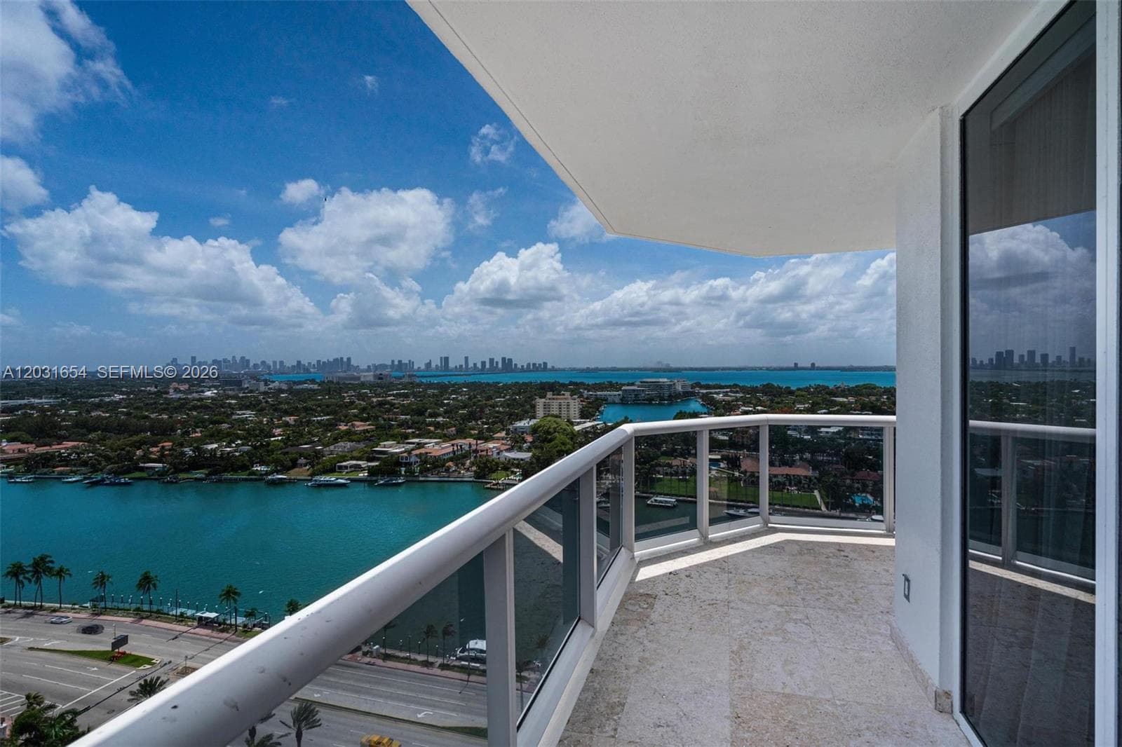A12031654 — Miami Beach — 22