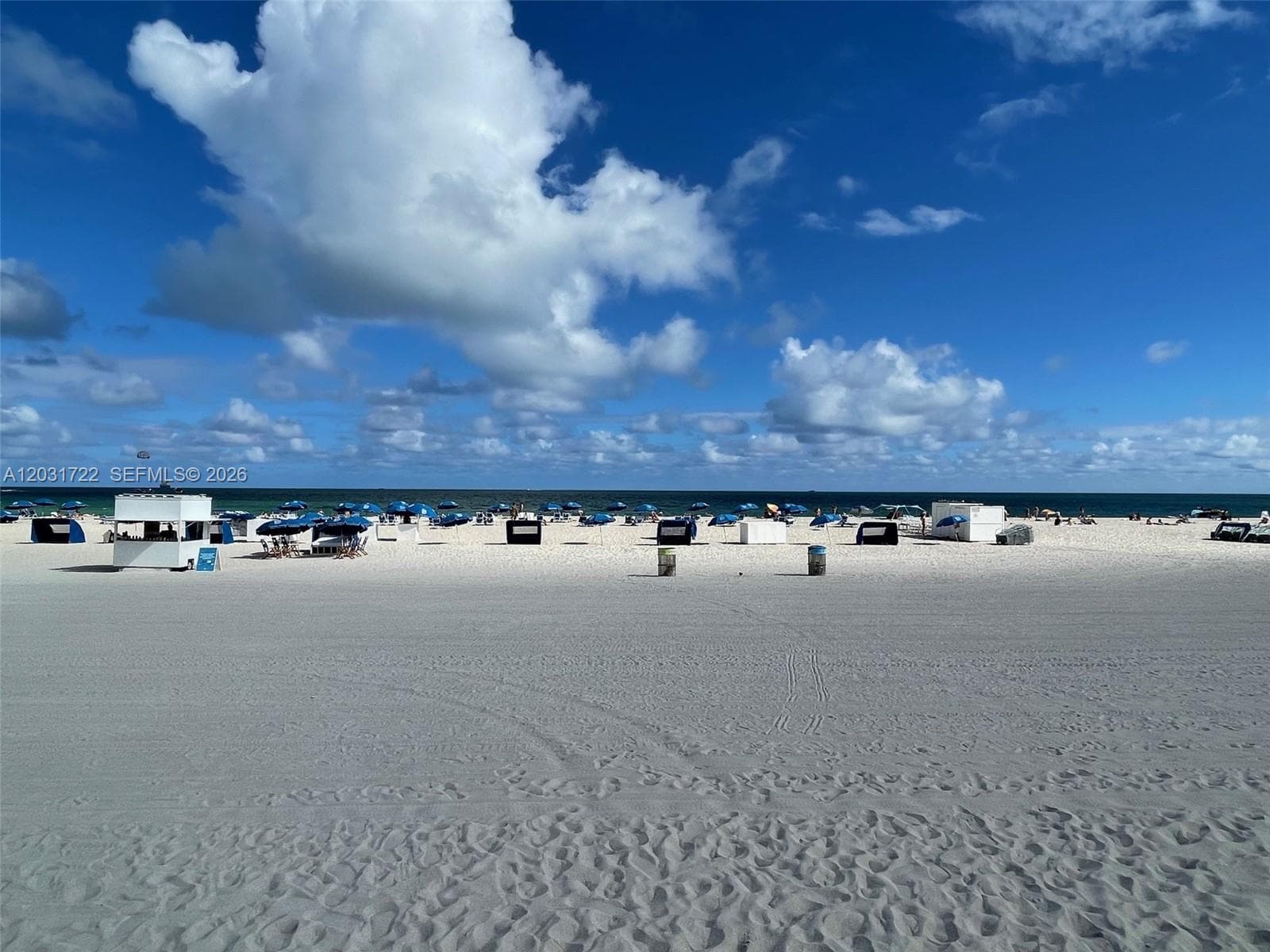 A12031722 — Miami Beach