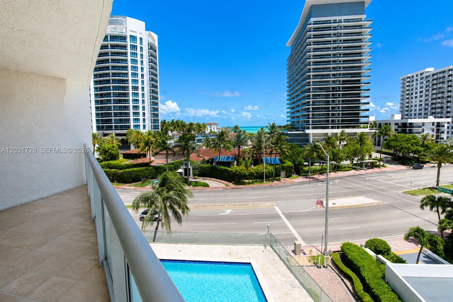 A12031729 — Miami Beach — 26