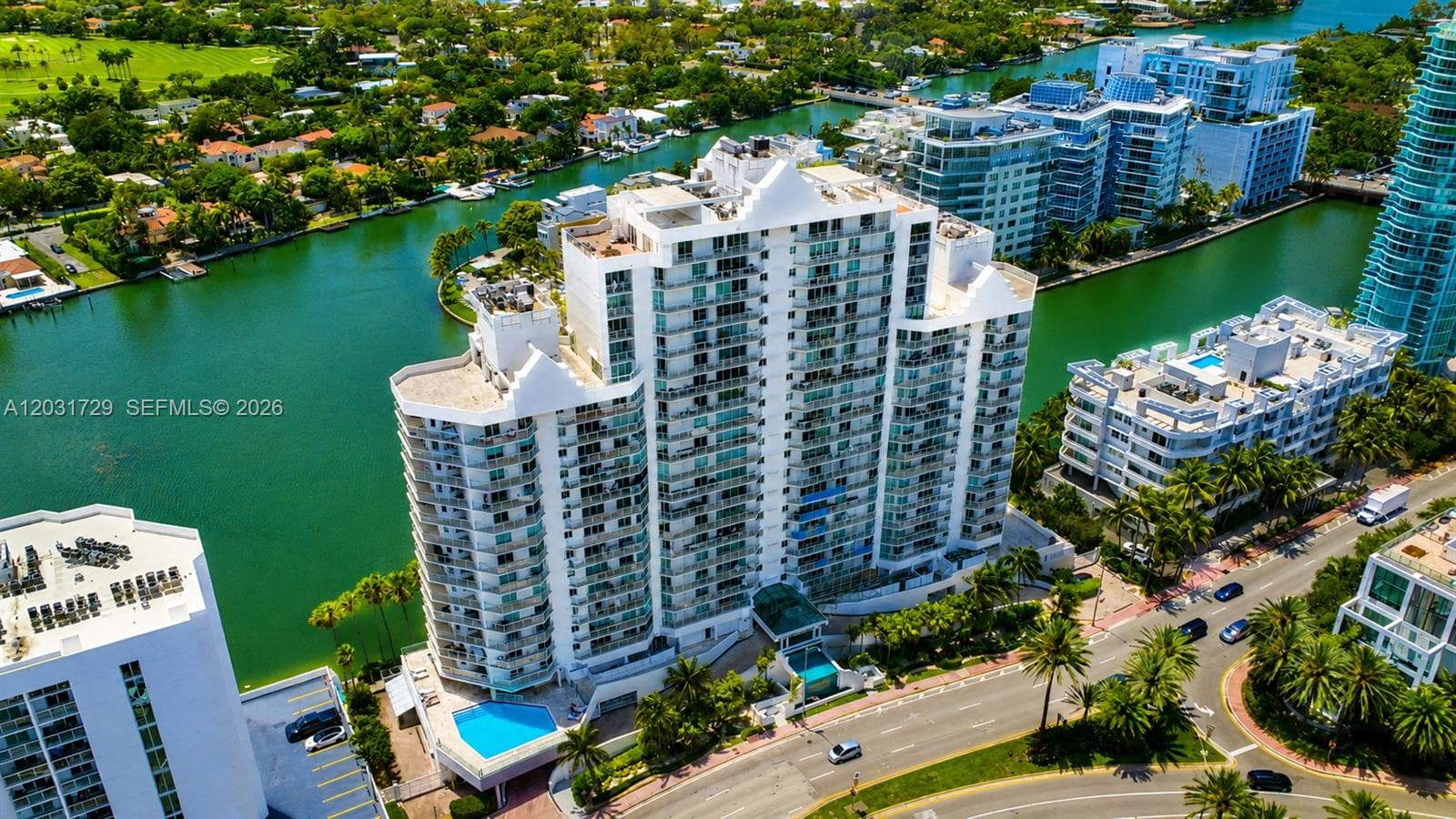 A12031729 — Miami Beach — 28