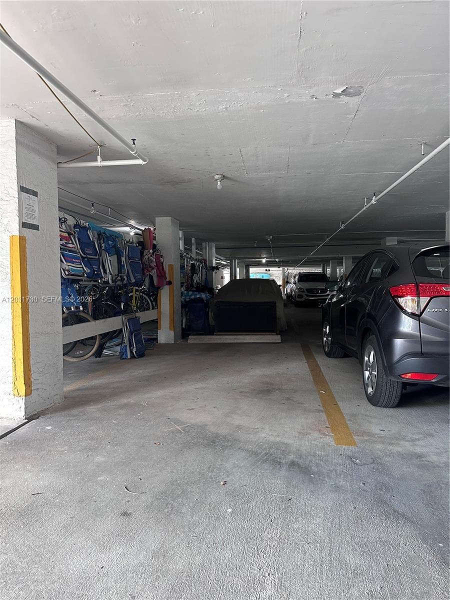 A12031730 — Miami Beach — 28