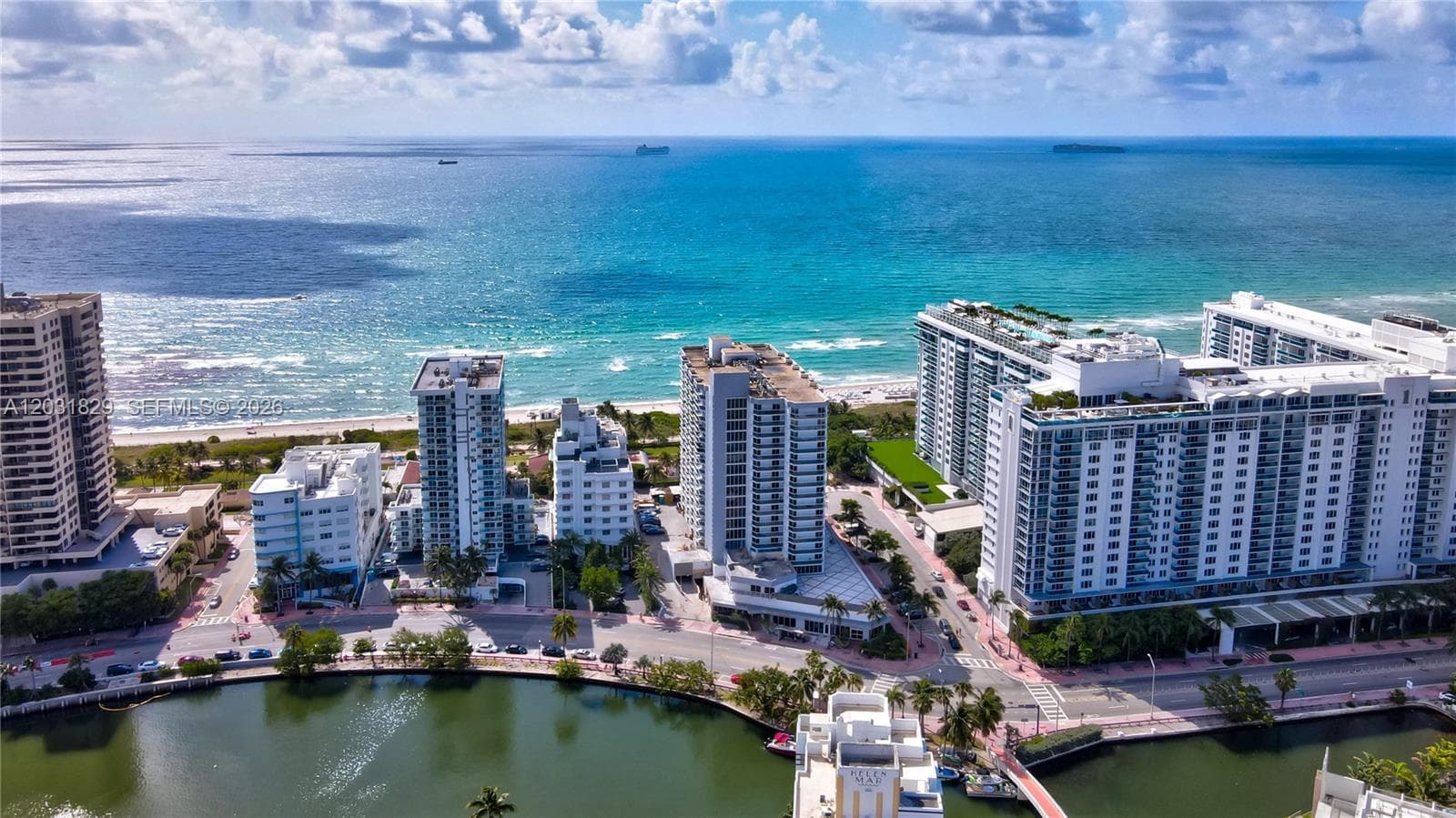 A12031829 — Miami Beach — 28