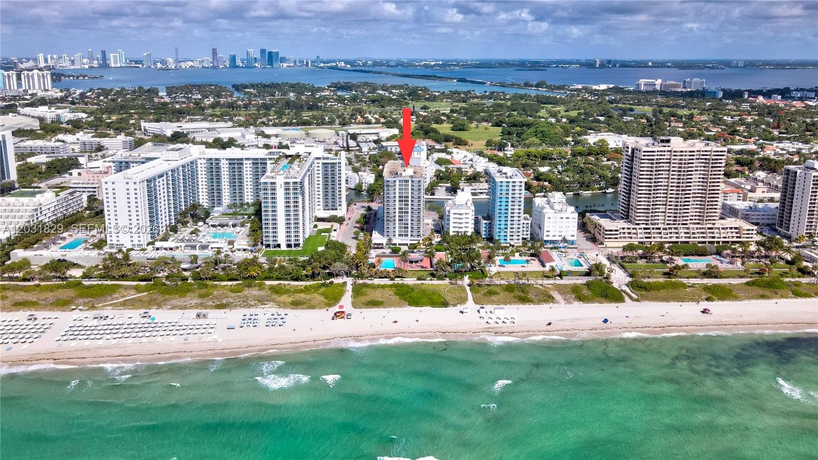 A12031829 — Miami Beach — 30