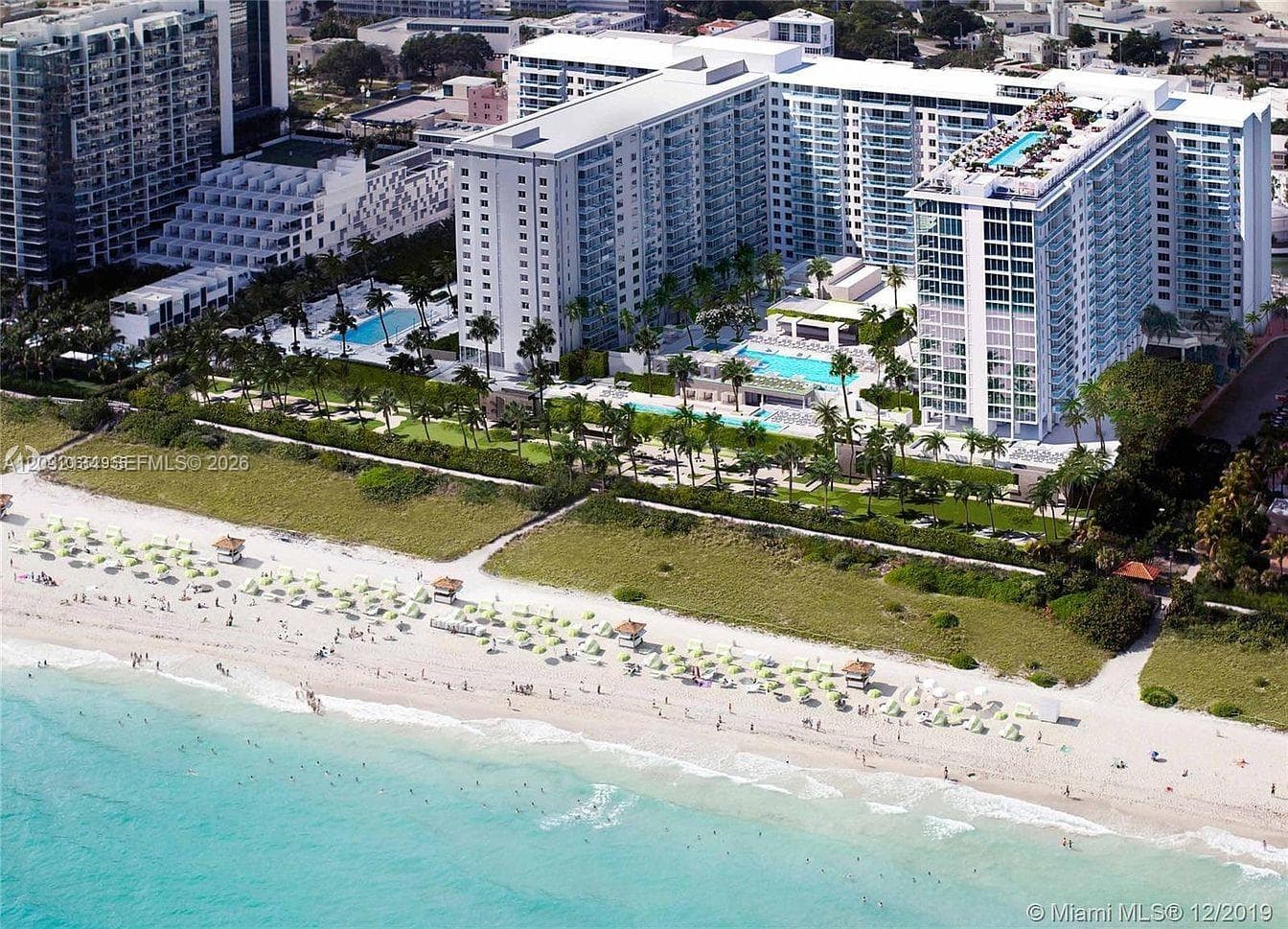 A12032134 — Miami Beach — 33