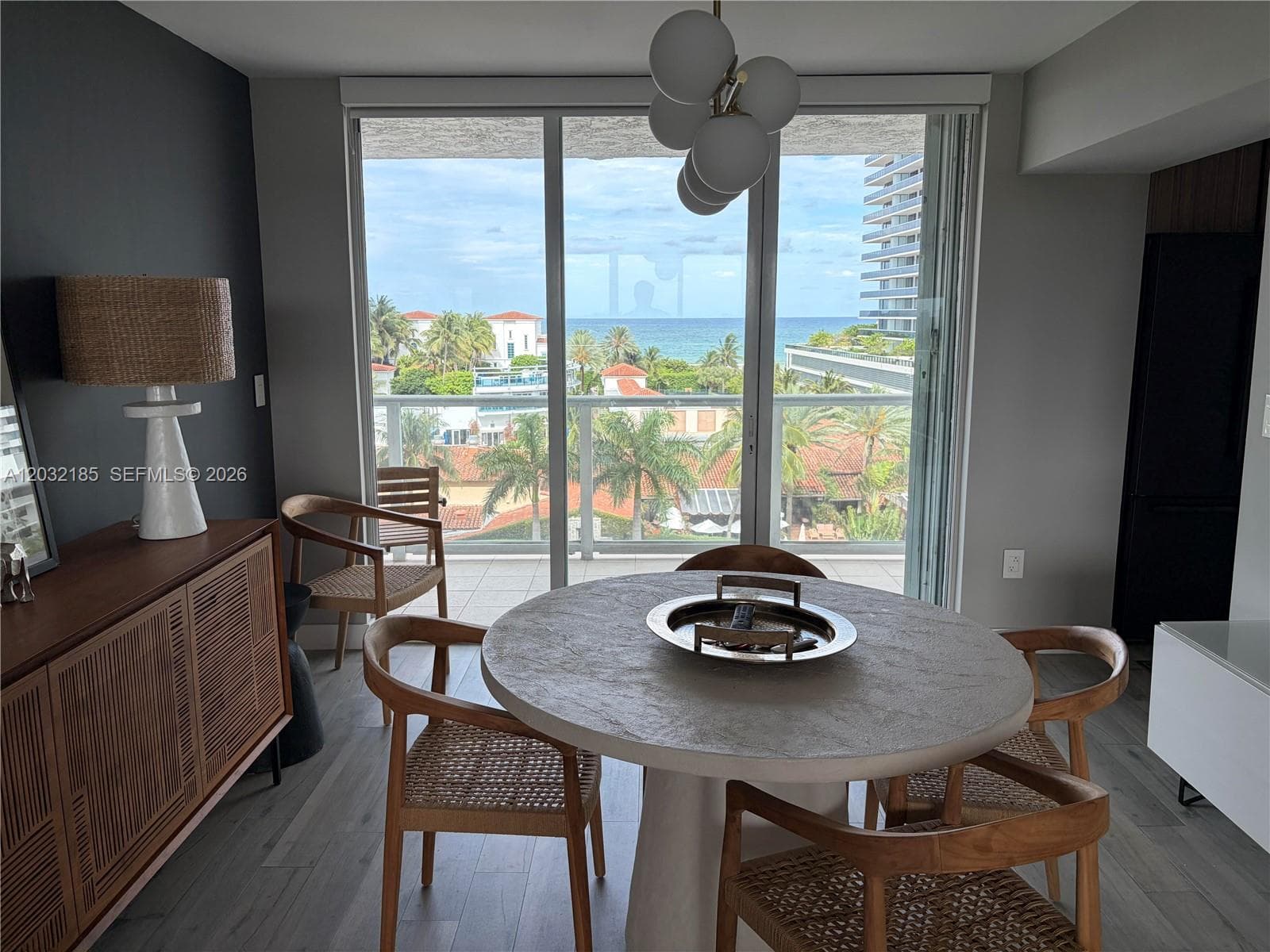 A12032185 — Miami Beach — 4
