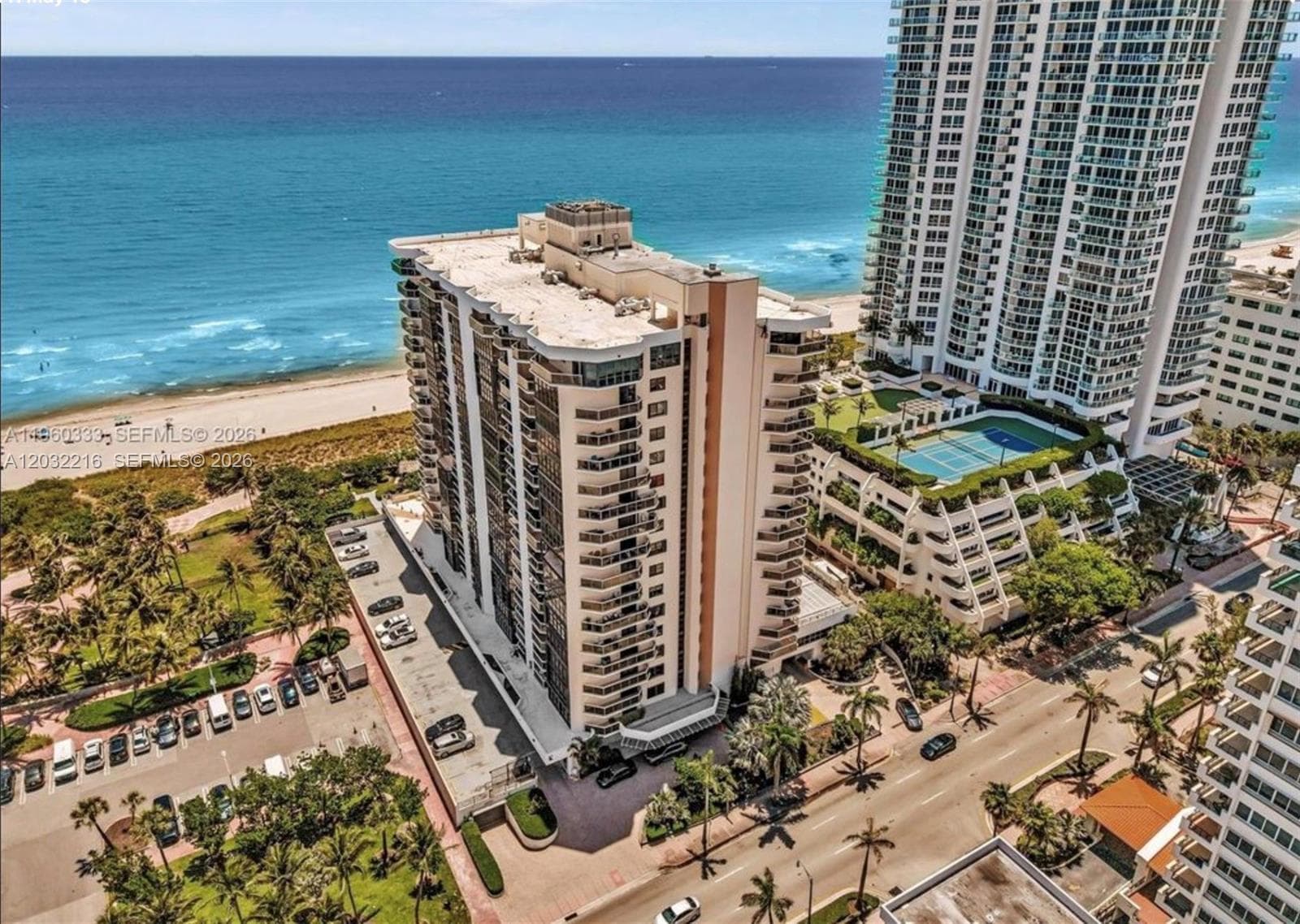 A12032216 — Miami Beach — 46