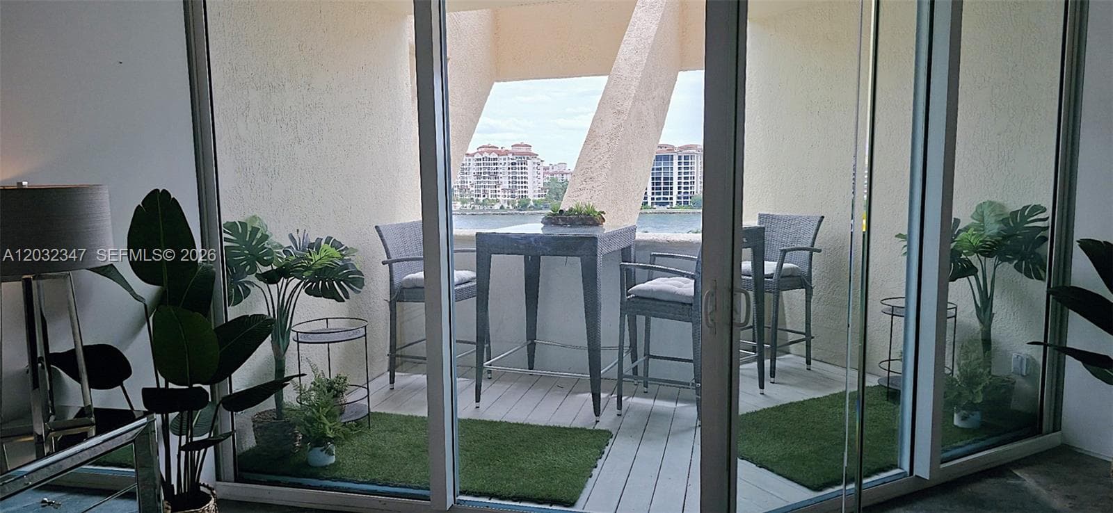 A12032347 — Miami Beach — 12