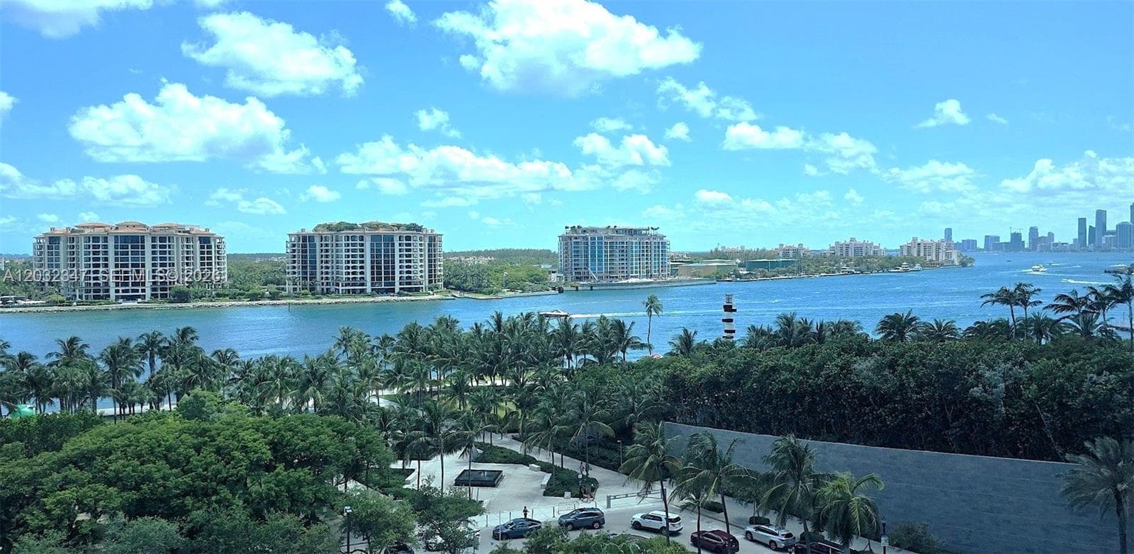 A12032347 — Miami Beach — 28