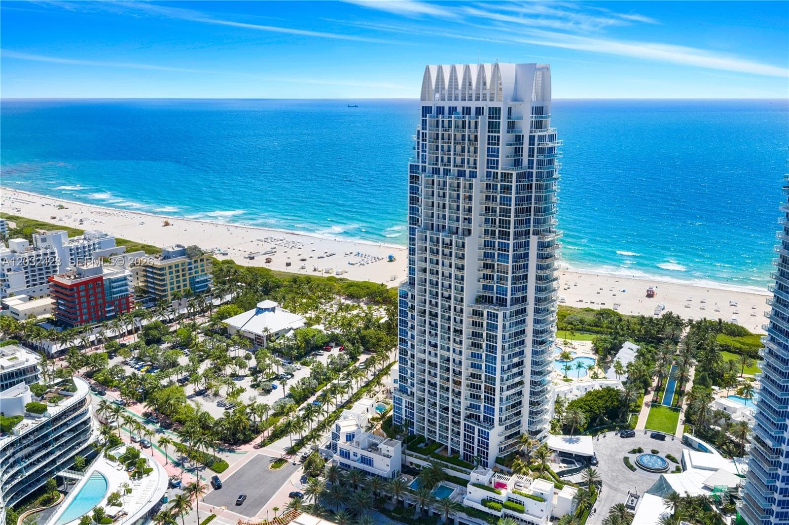 A12032428 — Miami Beach — 33