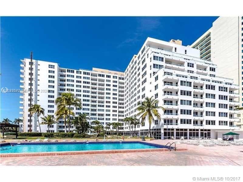 A12032577 — Miami Beach — 27