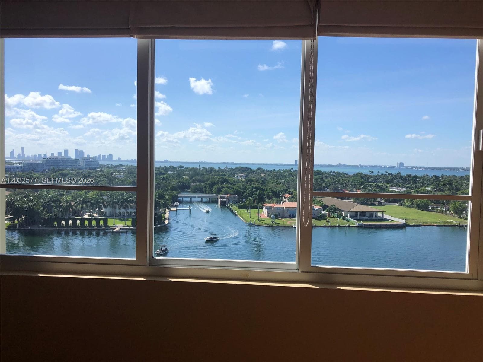 A12032577 — Miami Beach — 4