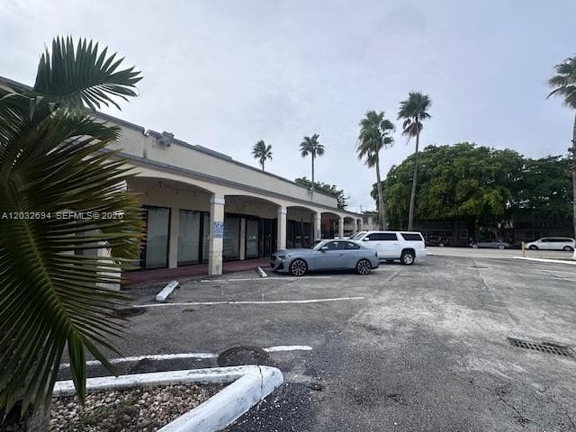 A12032694 — Miami Beach — 15