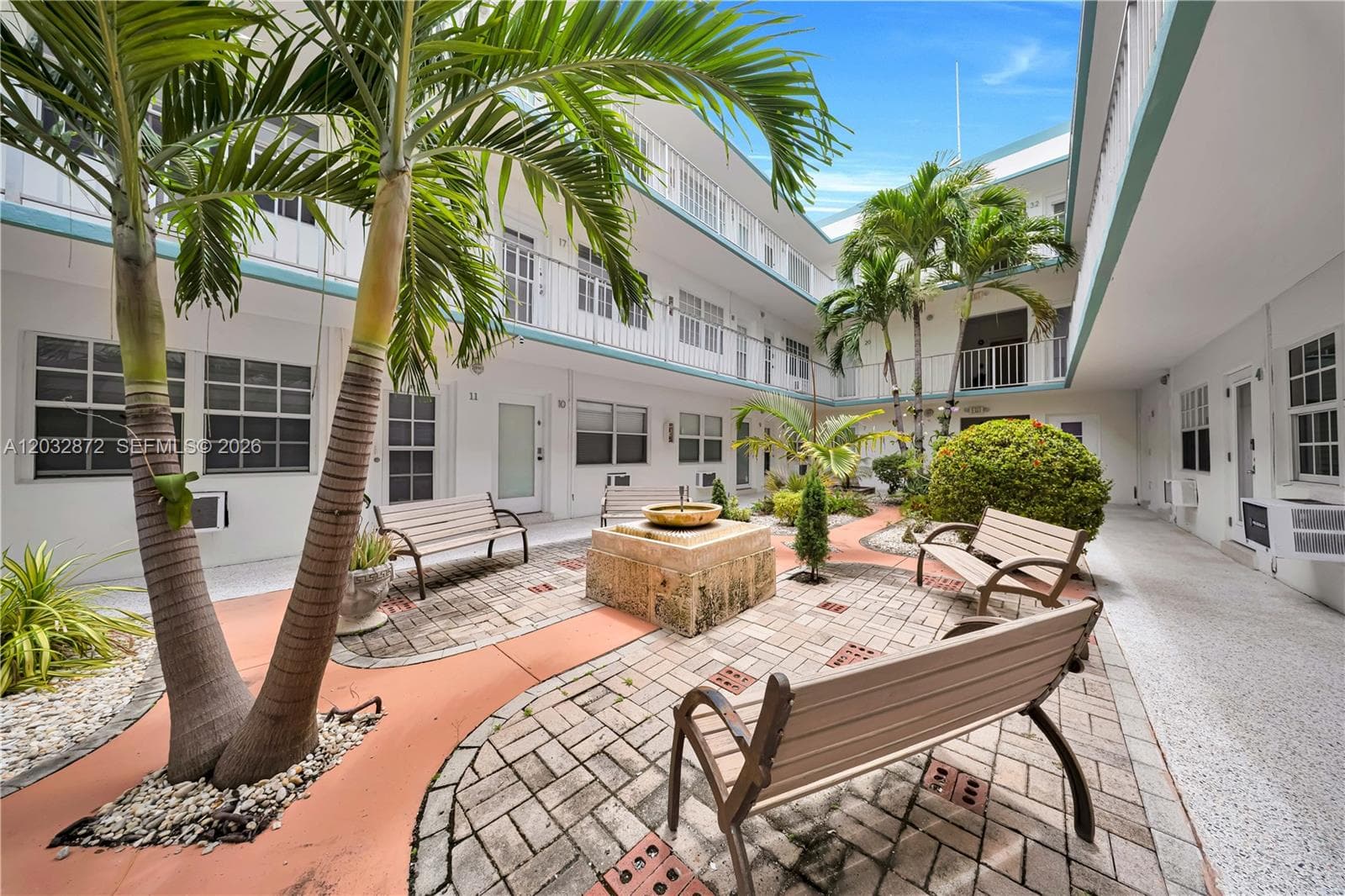 A12032872 — Miami Beach — 23