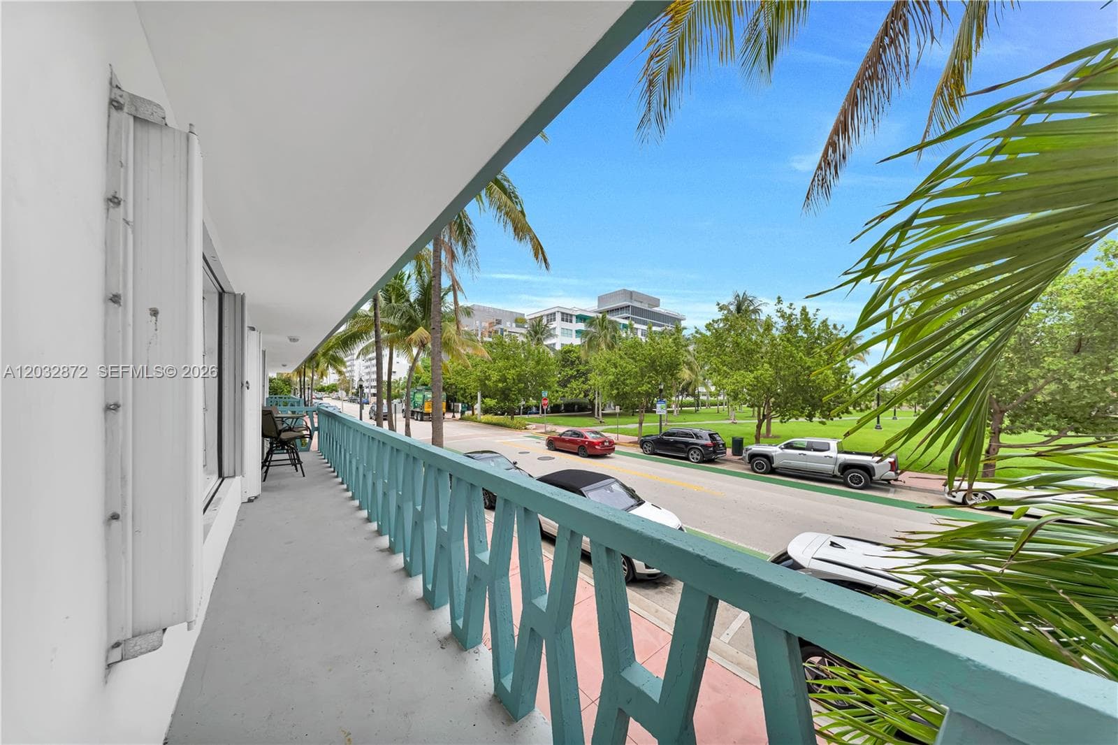A12032872 — Miami Beach — 22