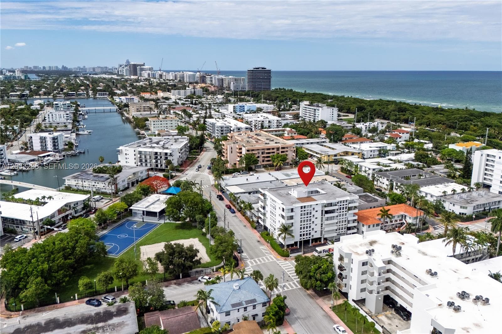 A12033238 — Miami Beach — 2