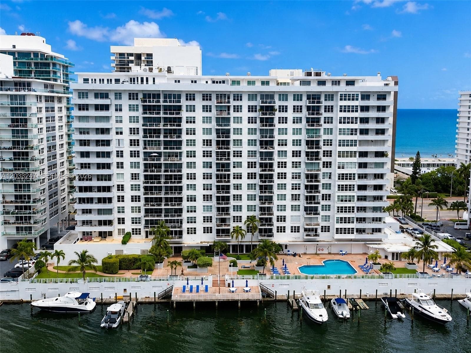 A12033247 — Miami Beach — 3