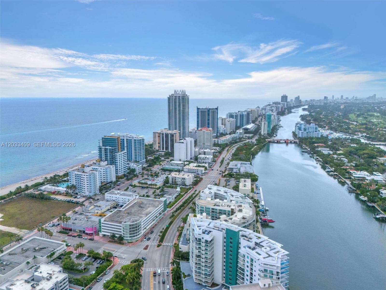 A12033409 — Miami Beach — 42