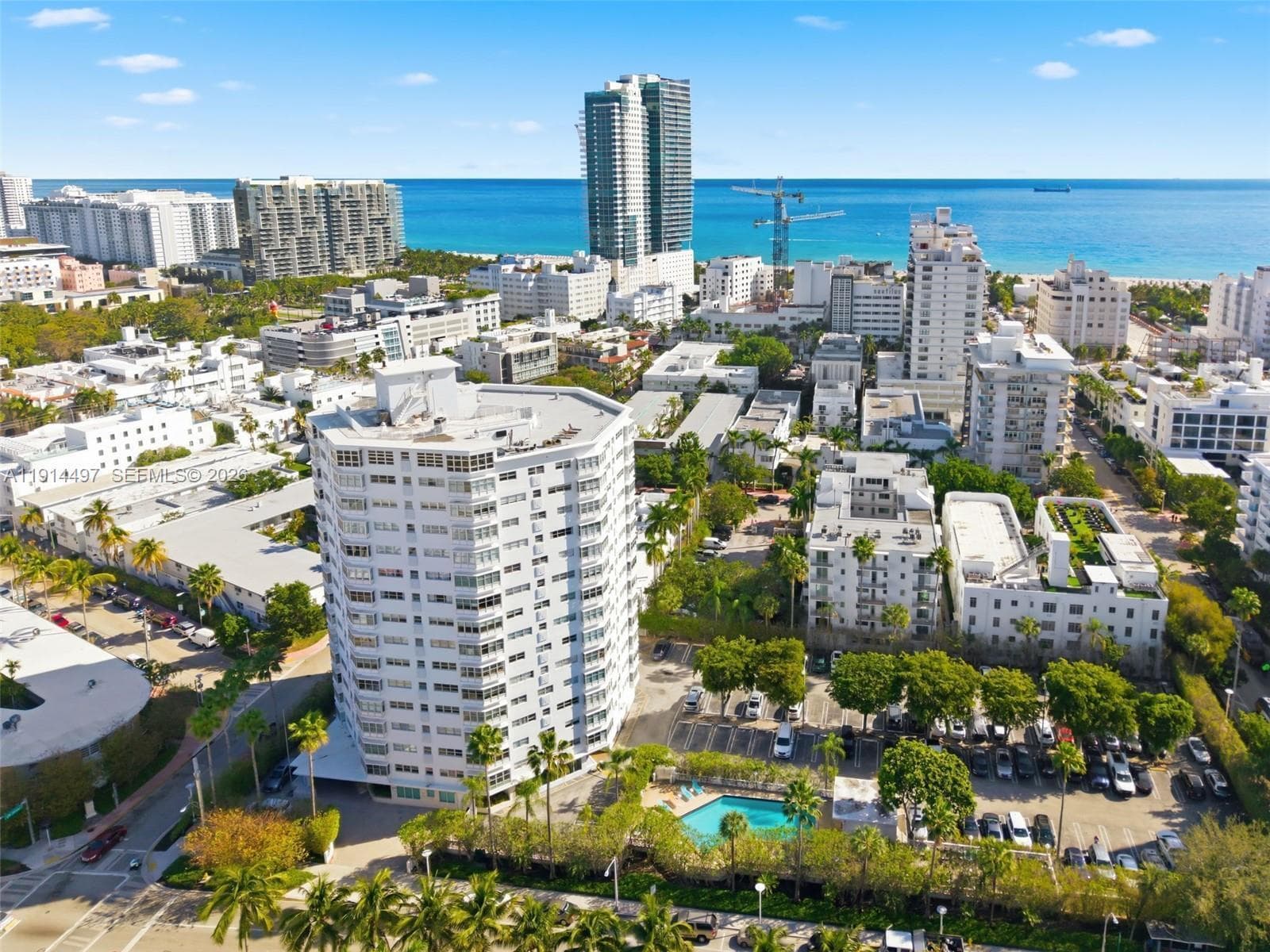 B26038462 — Miami Beach