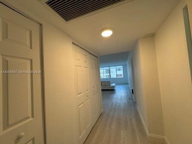 A12033437 — Miami Beach — 22
