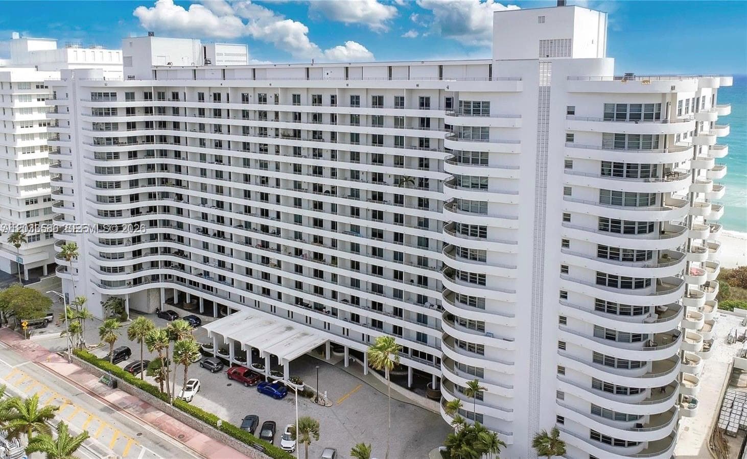 A12033586 — Miami Beach