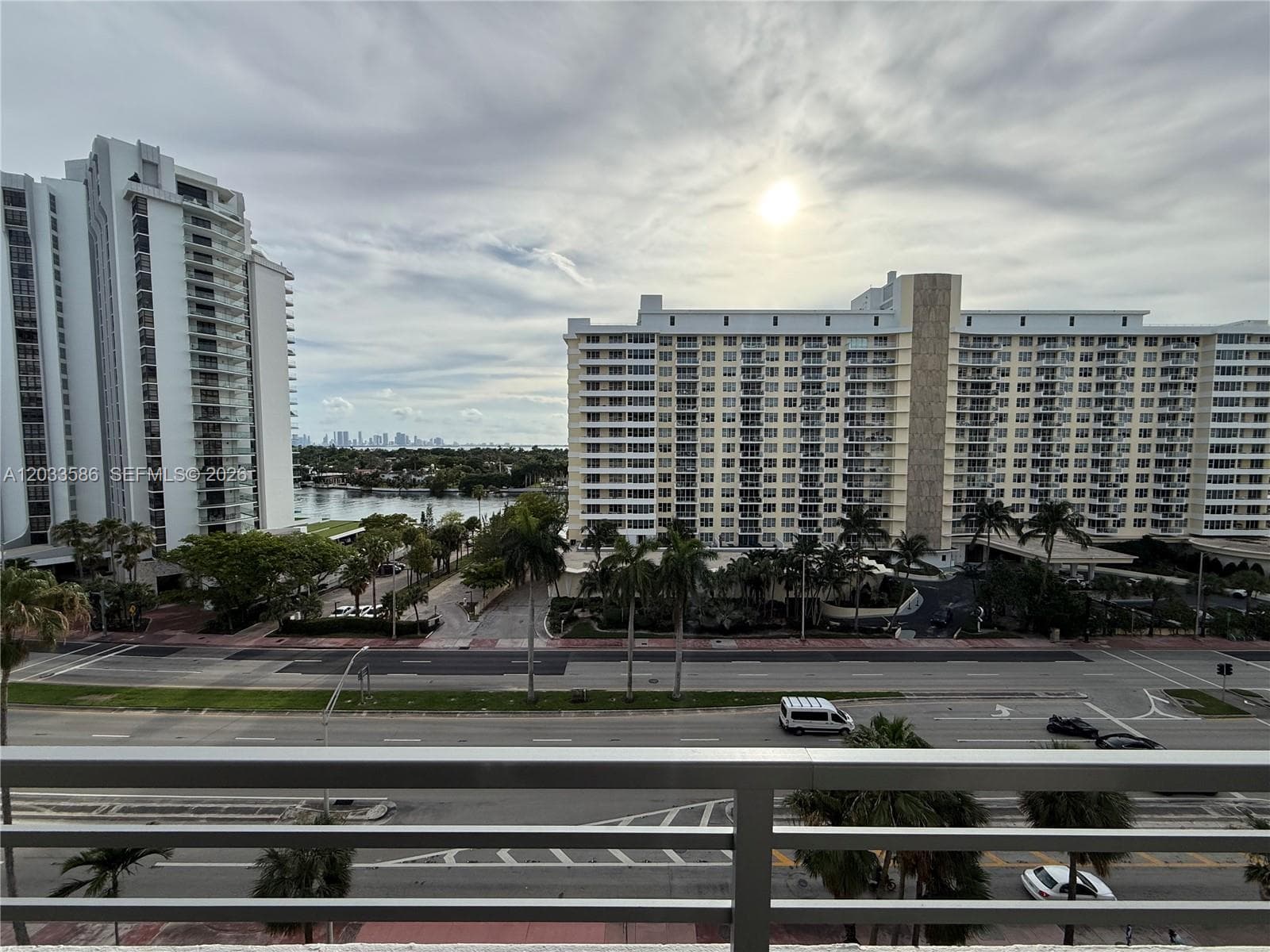 A12033586 — Miami Beach — 11
