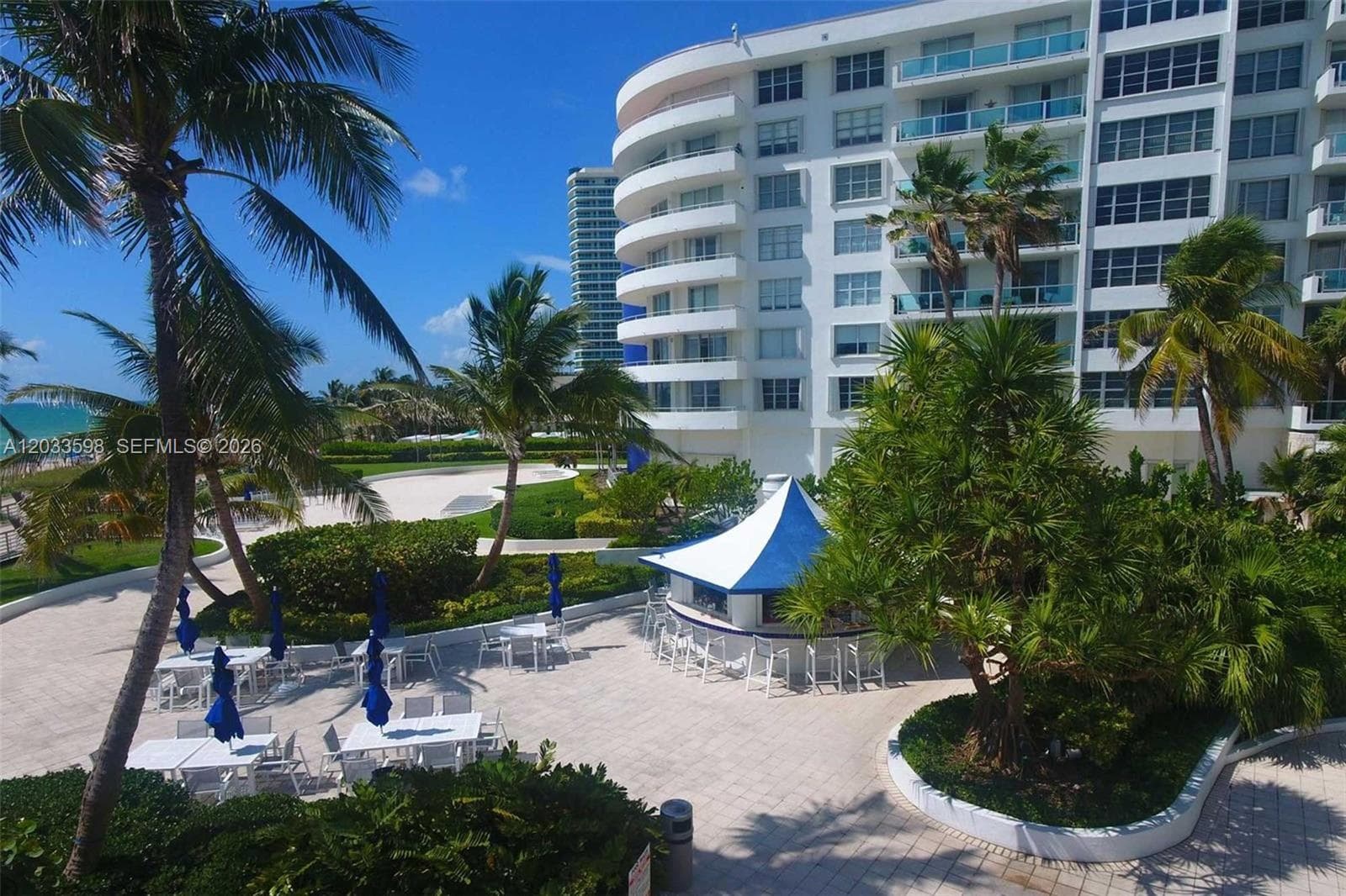 A12033598 — Miami Beach — 18