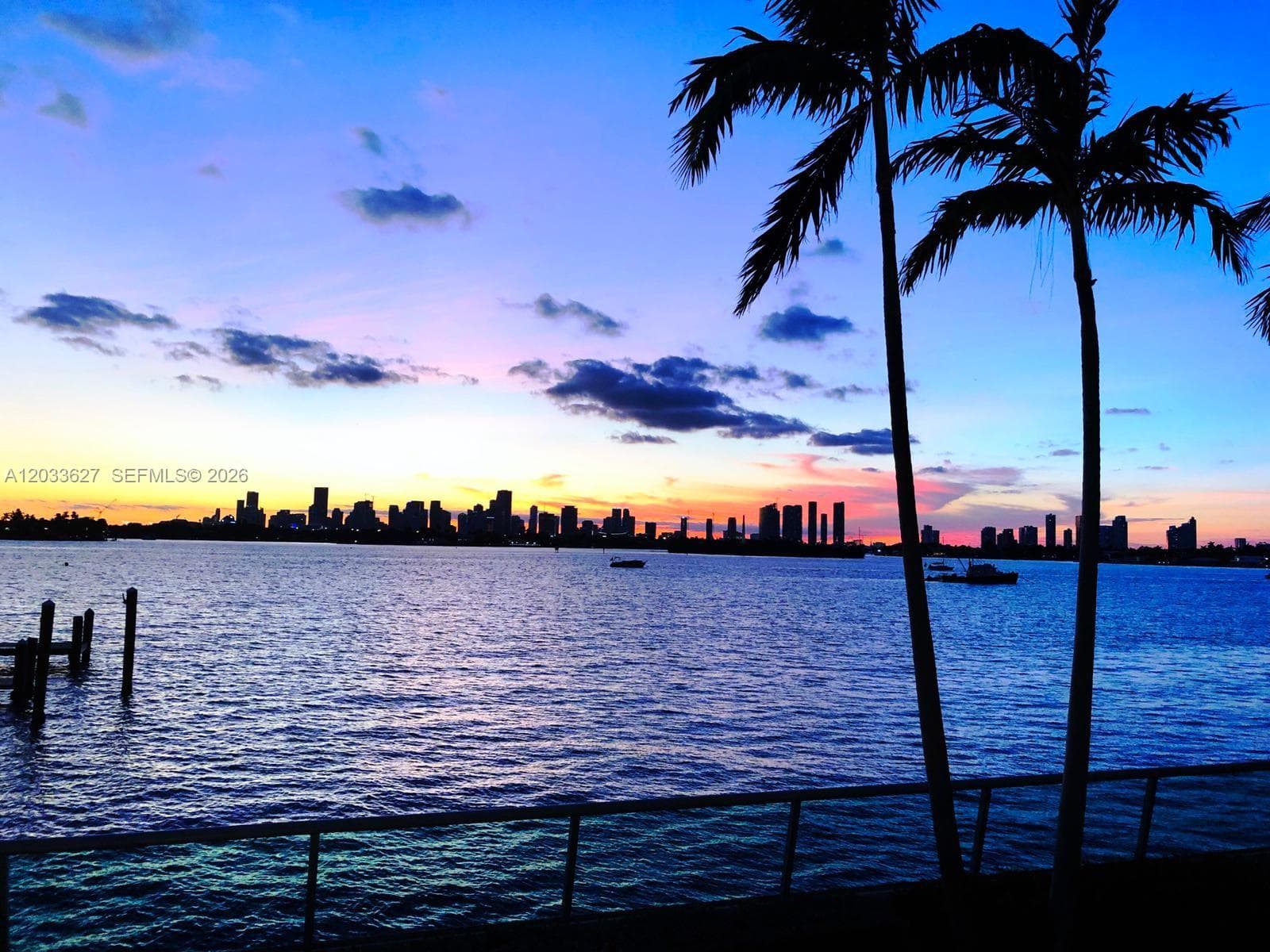 A12033627 — Miami Beach — 15