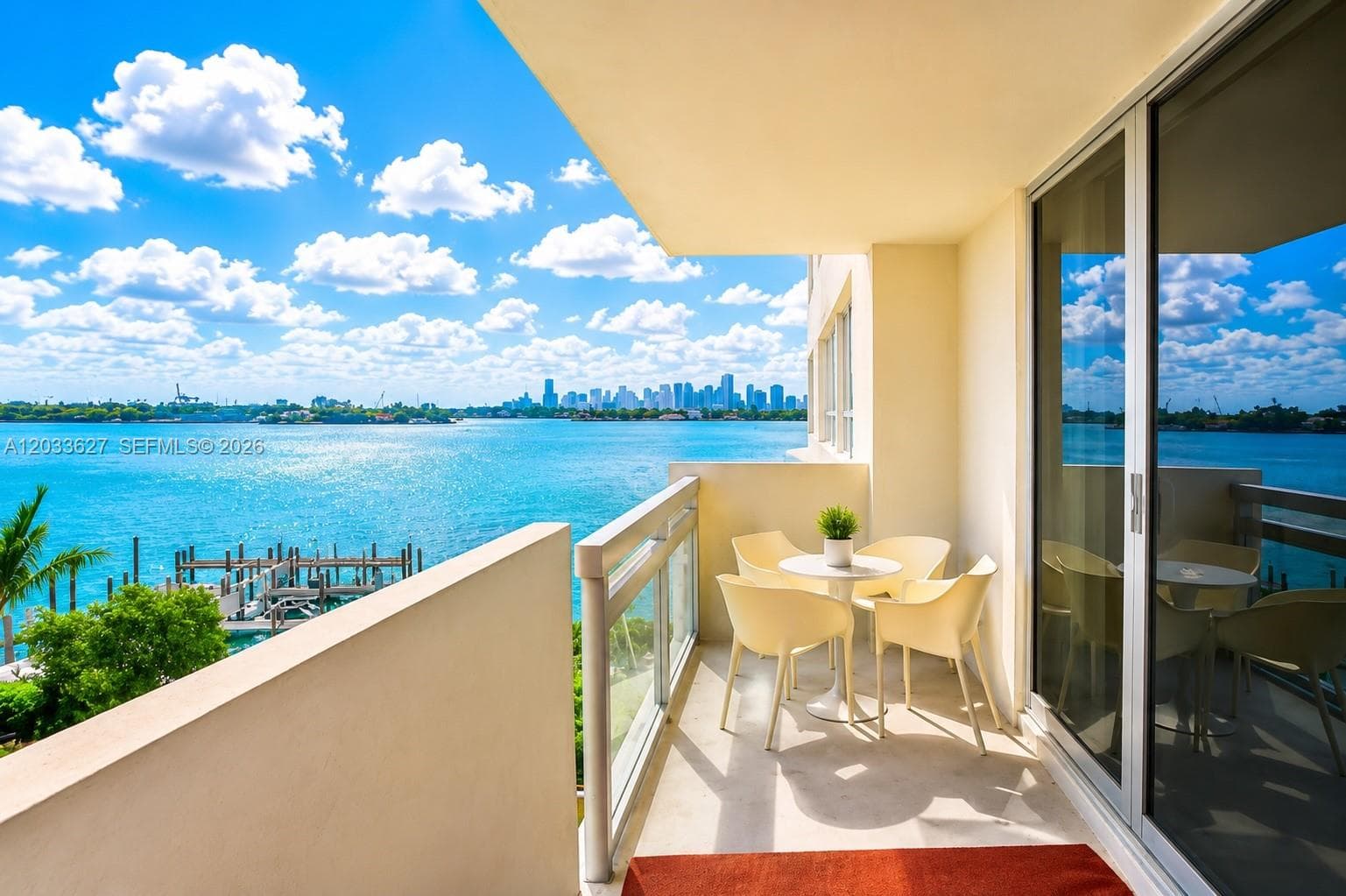 A12033627 — Miami Beach — 11