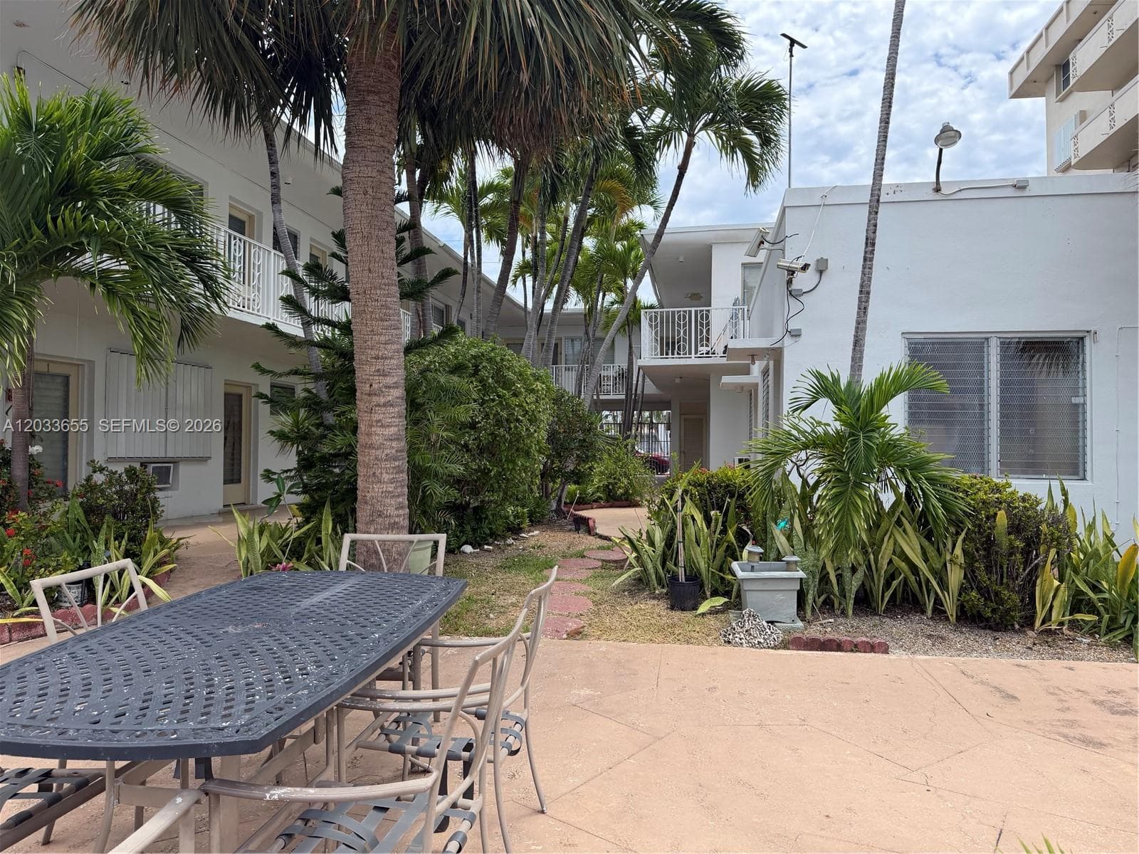 A12033655 — Miami Beach — 6