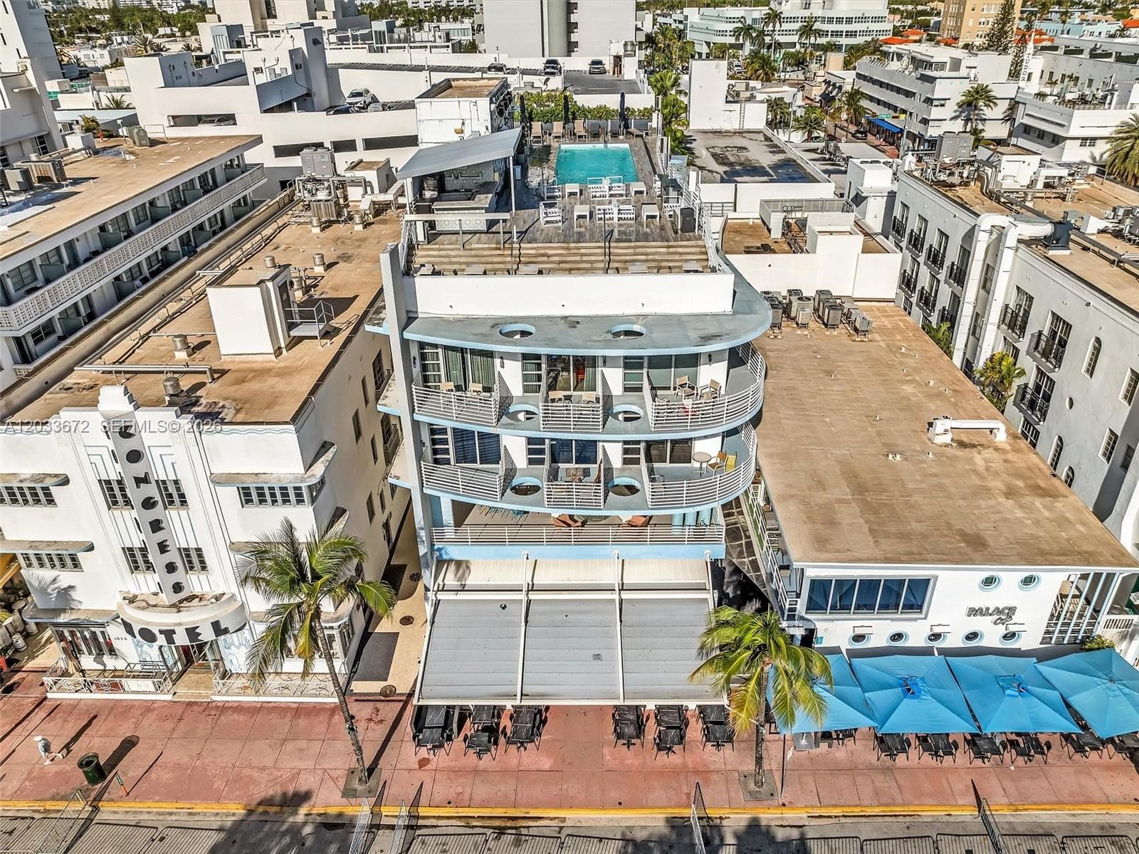 A12033672 — Miami Beach — 24