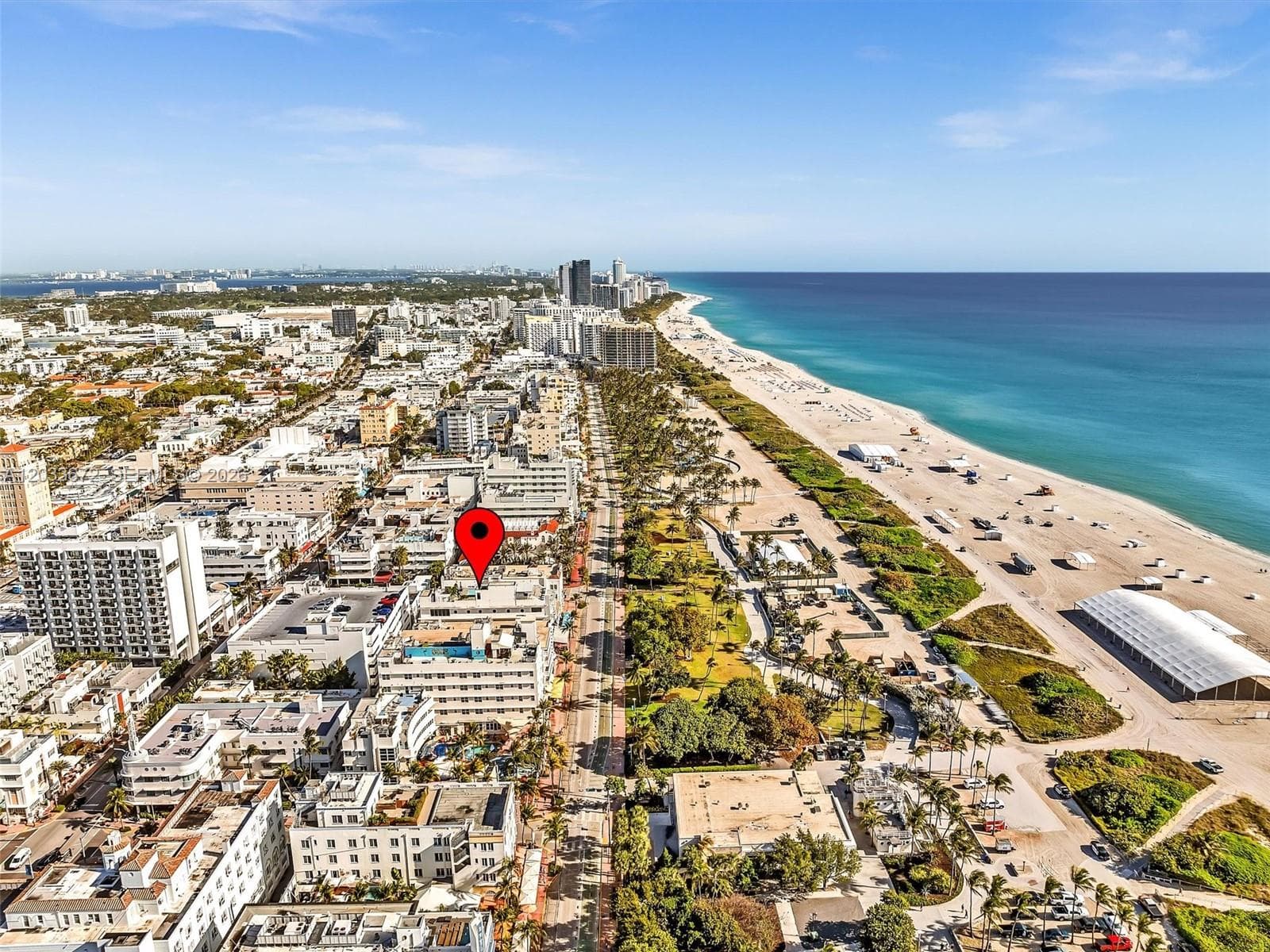 A12033672 — Miami Beach — 34