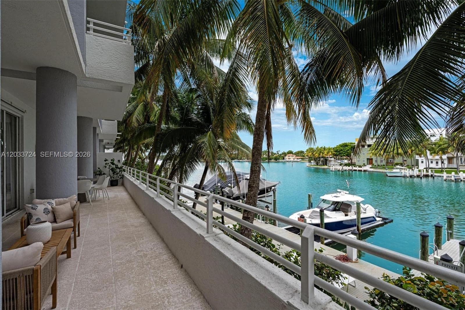 A12033724 — Miami Beach — 18
