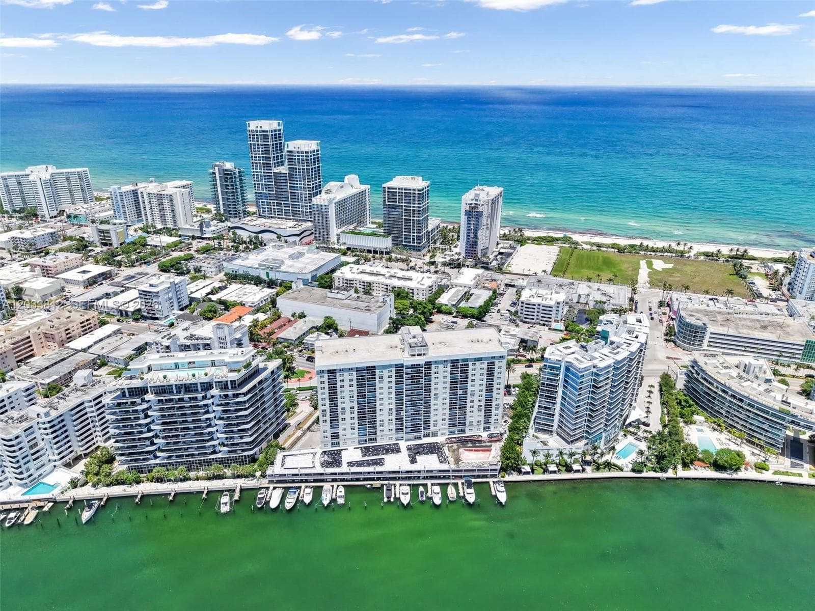 A12033812 — Miami Beach — 2