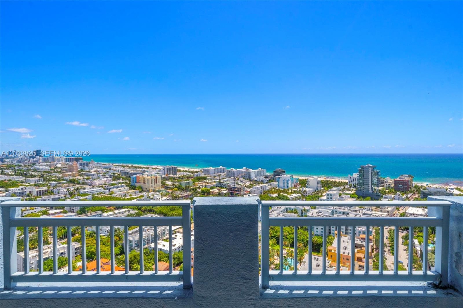 A12033825 — Miami Beach — 2