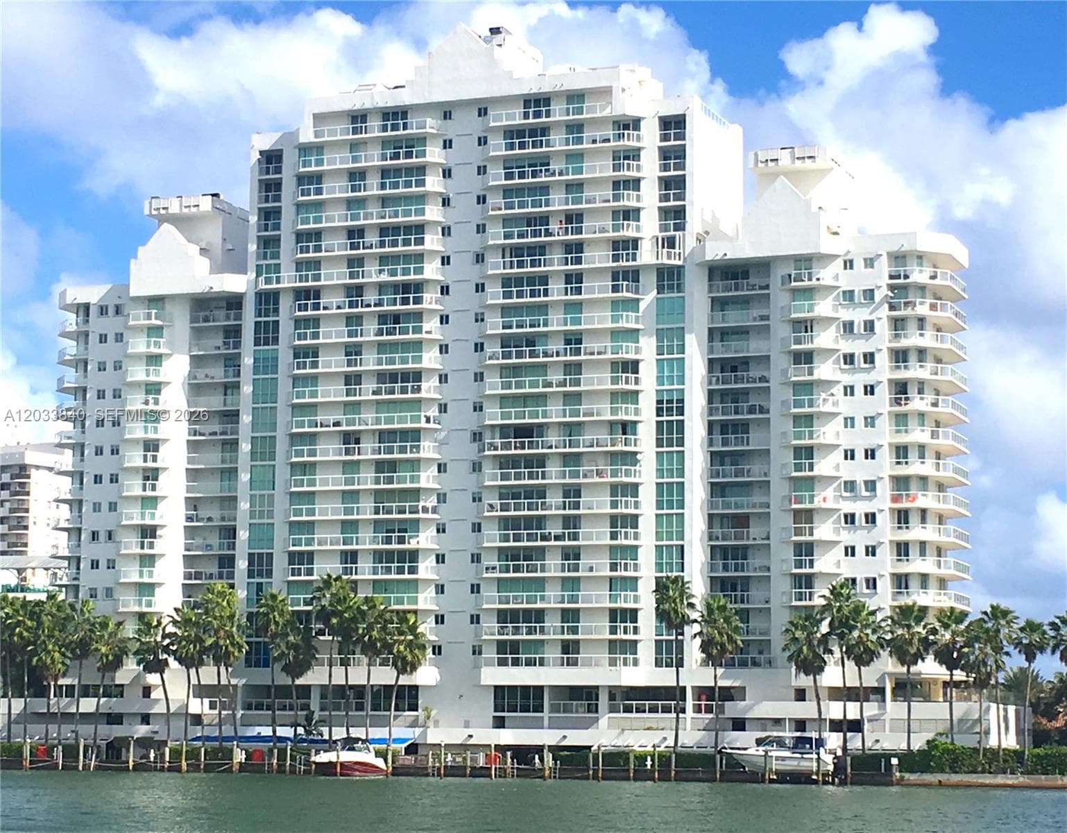 A12033840 — Miami Beach — 22