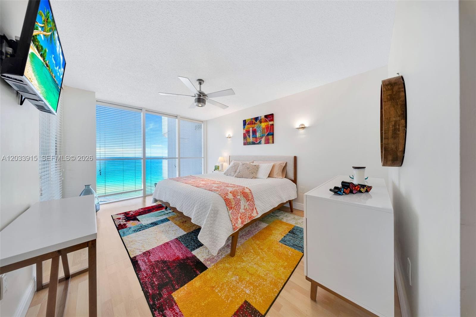 A12033915 — Miami Beach — 2