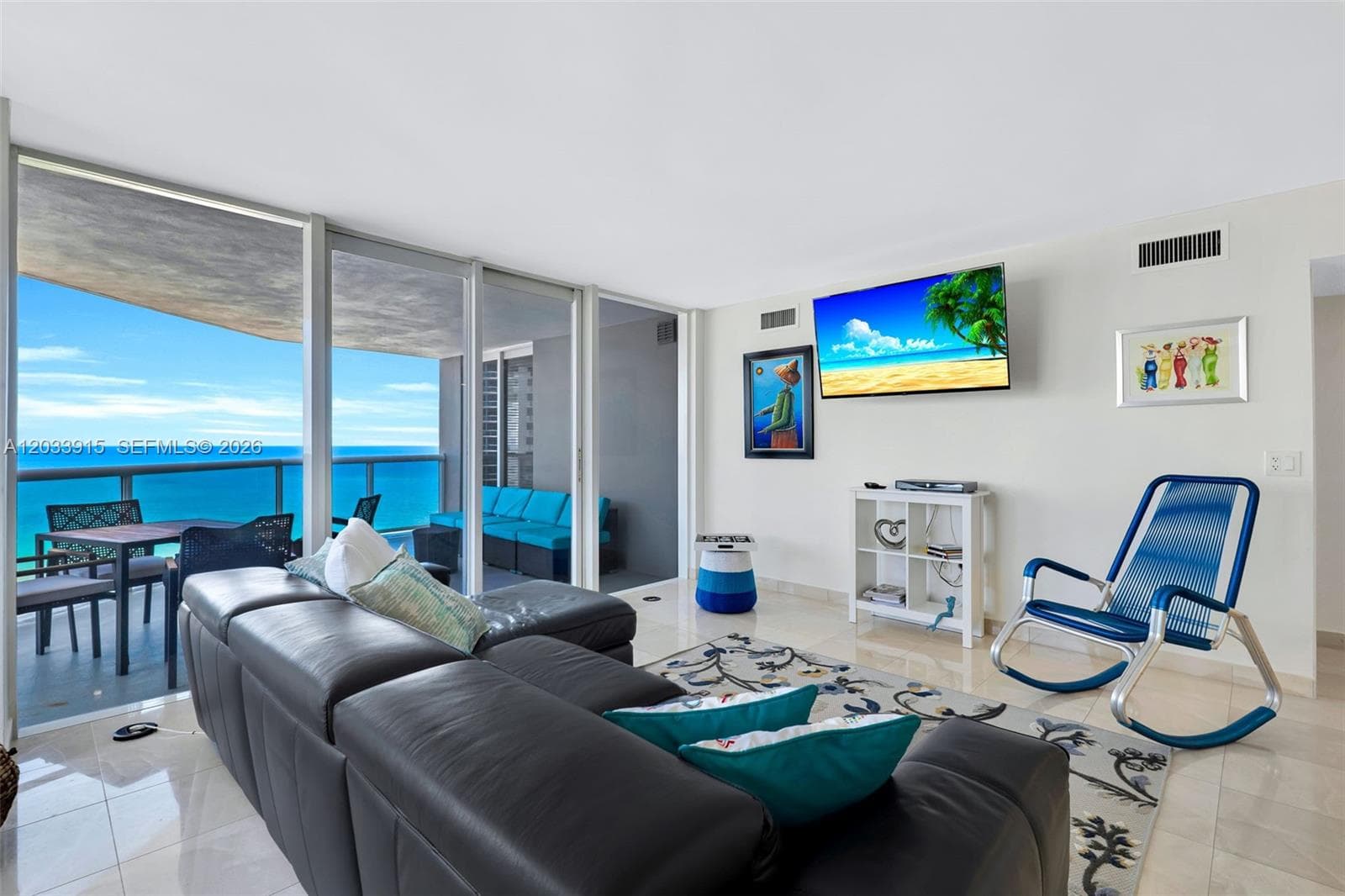 A12033915 — Miami Beach — 36