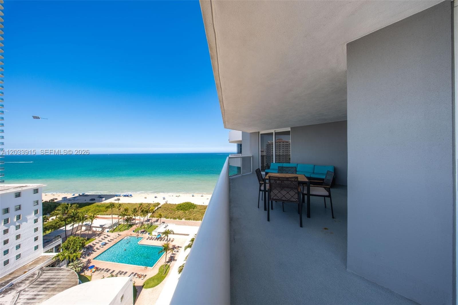 A12033915 — Miami Beach — 5