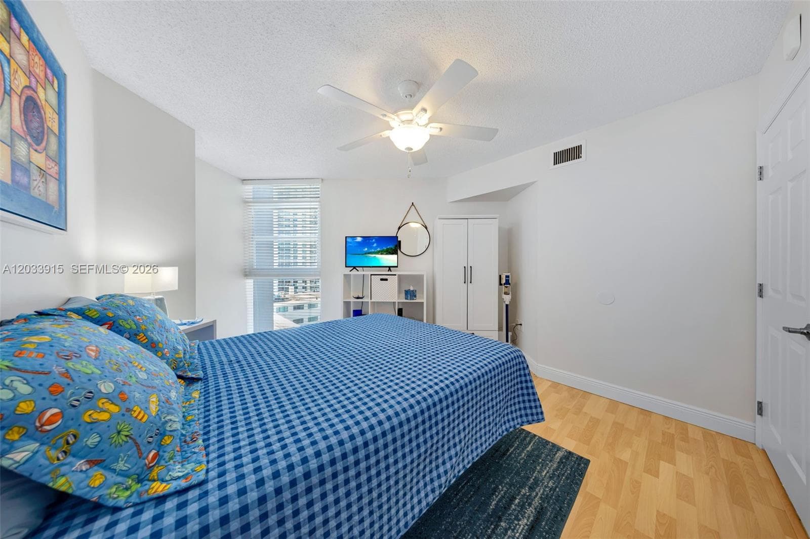 A12033915 — Miami Beach — 14