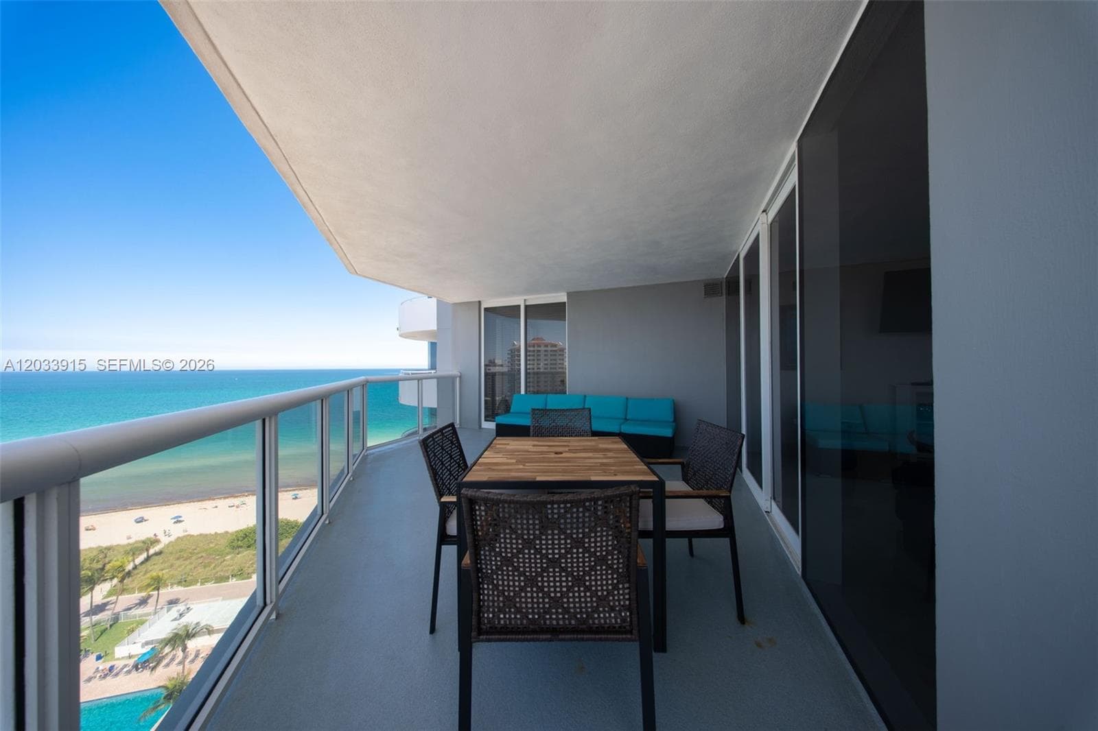 A12033915 — Miami Beach — 39