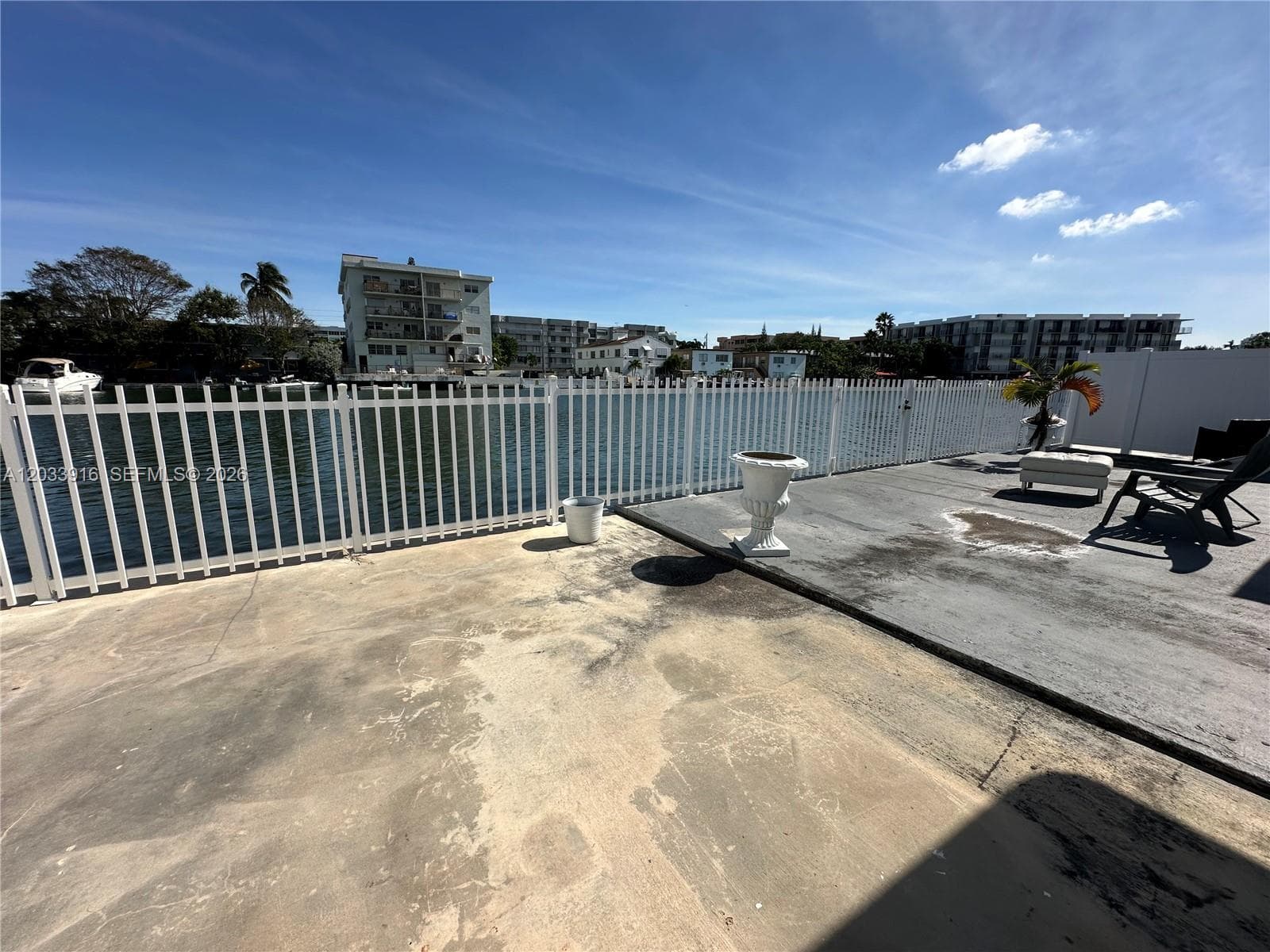 A12033916 — Miami Beach — 13
