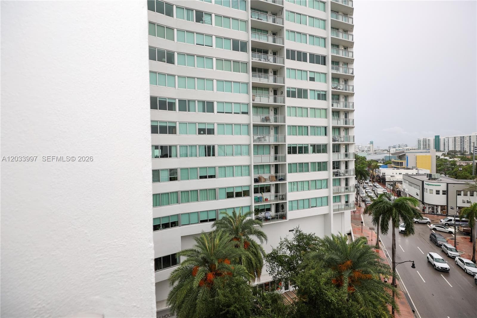 A12033997 — Miami Beach — 56