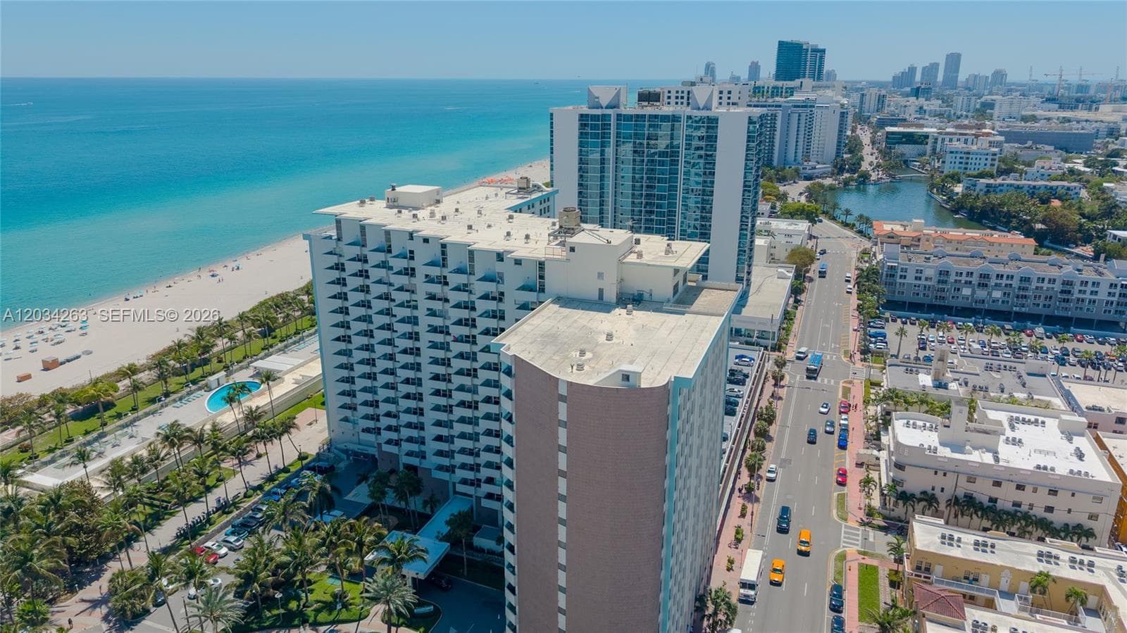 A12034263 — Miami Beach — 27