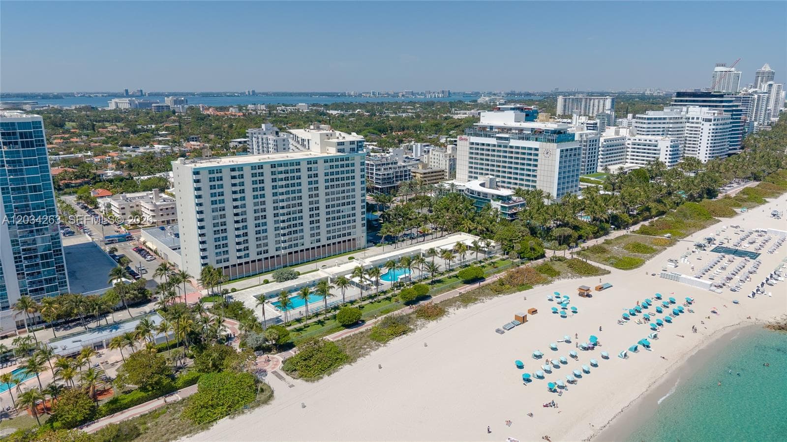 A12034263 — Miami Beach — 29
