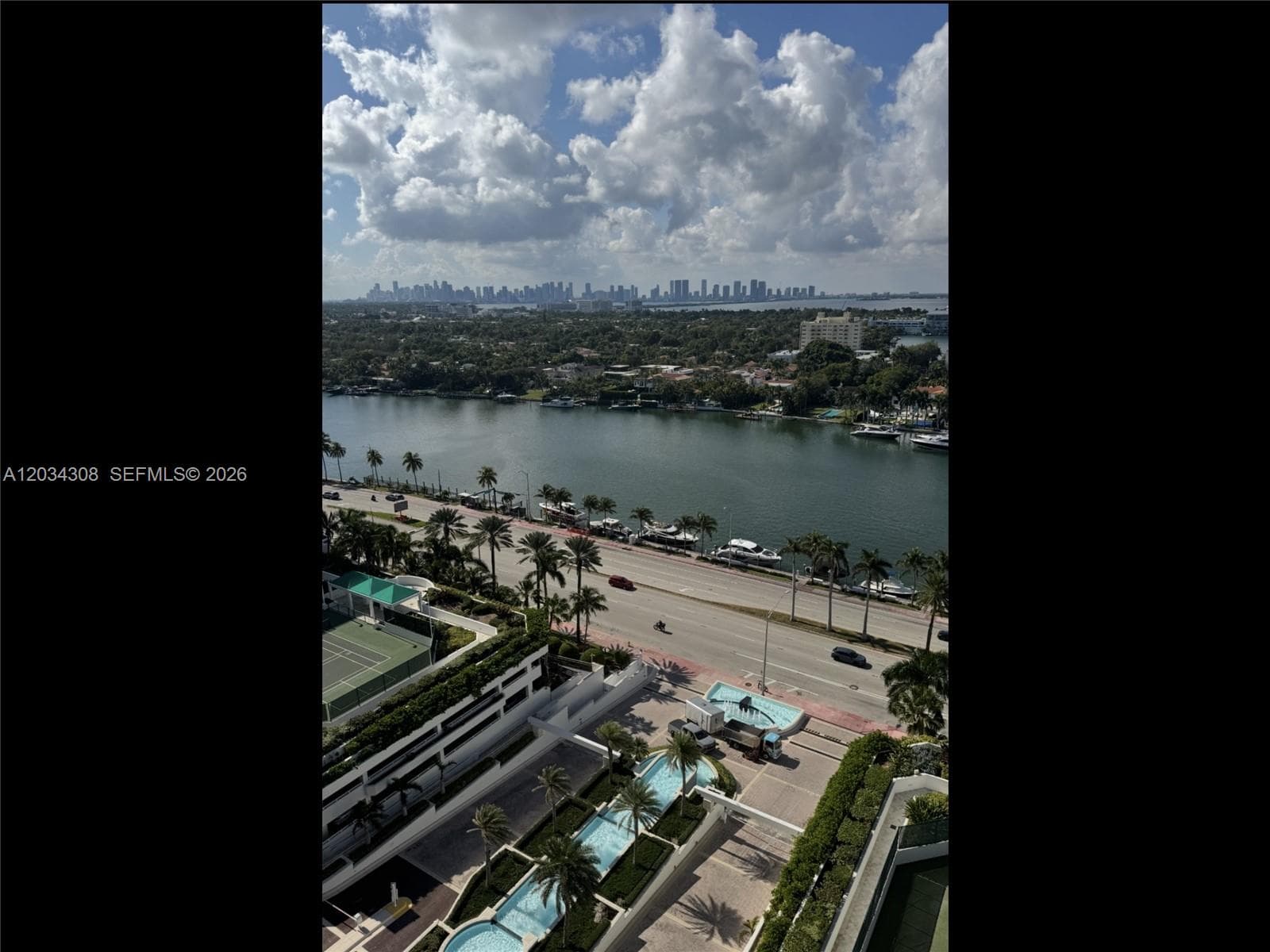 A12034308 — Miami Beach — 2